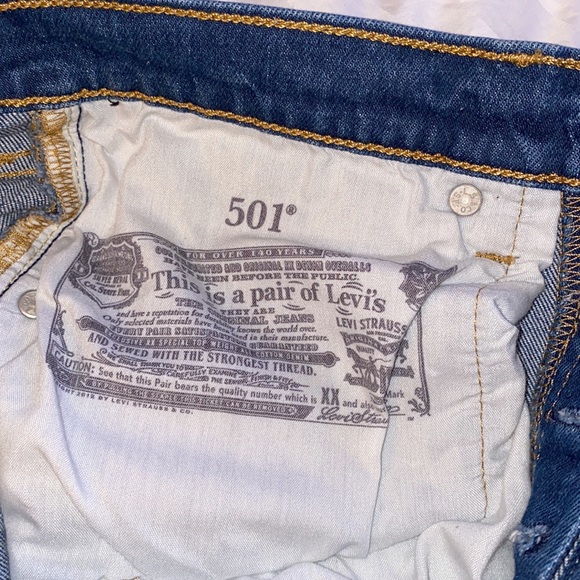 Levi’s 501 Jeans - Picture 4 of 5